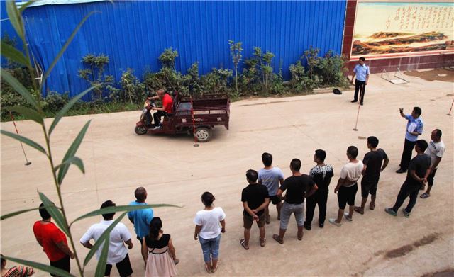 23011653415128549_64.jpg 23011653415128549_64.jpg