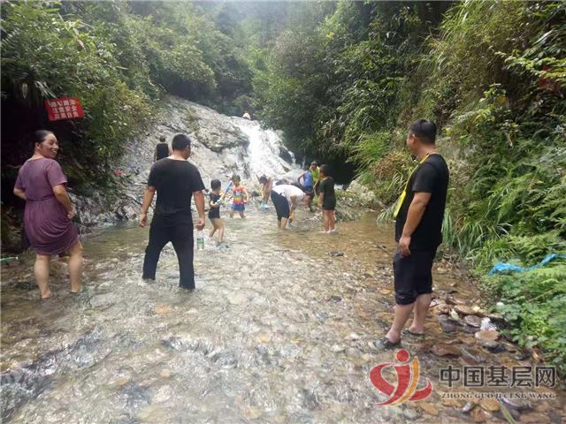 0831087397617709_75.jpg 0831087397617709_75.jpg