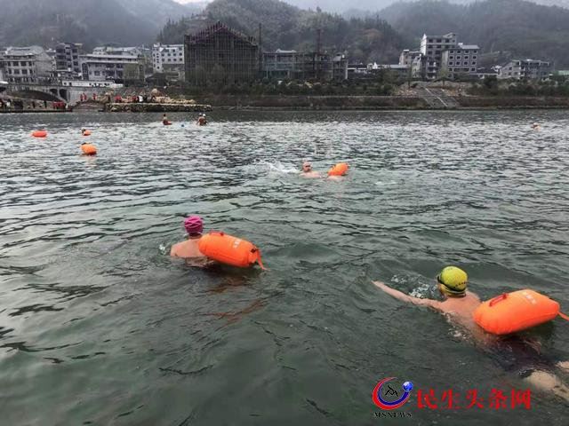 冬泳运动,雪峰山冬季之旅新业态