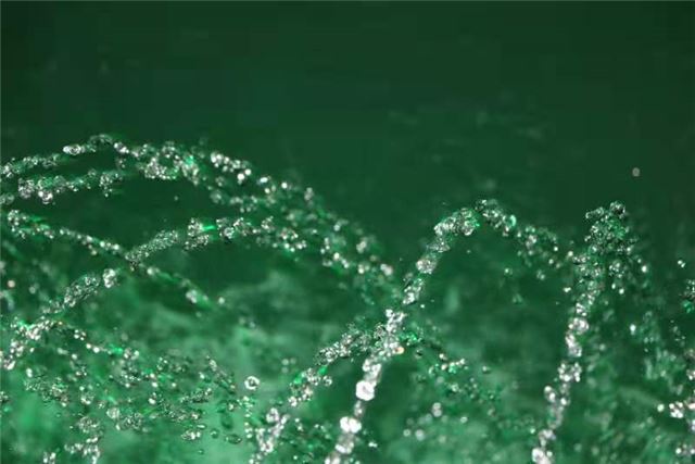 图片包含 游戏机

描述已自动生成