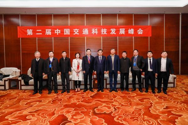 15181026615299676_5.jpg 15181026615299676_5.jpg