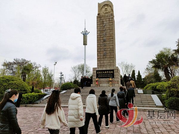 11135901931805806_42.jpg 11135901931805806_42.jpg