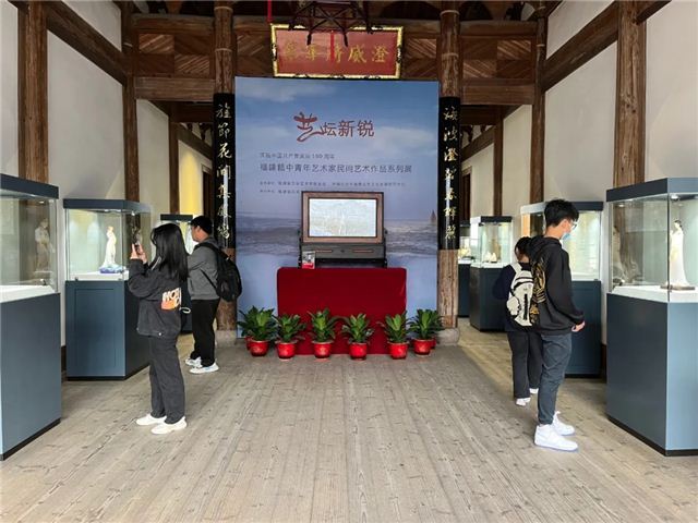 14461629376519416_114.jpg 14461629376519416_114.jpg