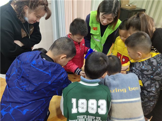 垃圾分类,环保“童”行