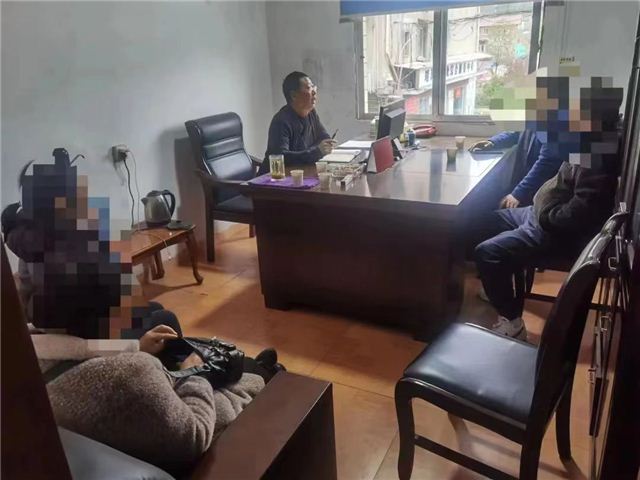 12092630916944593_106.jpg 12092630916944593_106.jpg