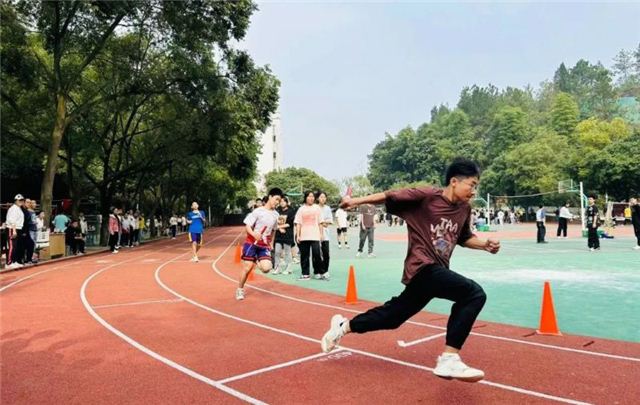 10264446264825783_129.jpg 10264446264825783_129.jpg