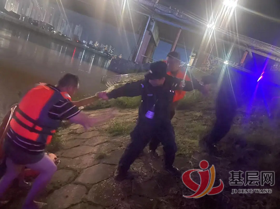 08455863888000330_92.png 08455863888000330_92.png