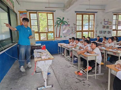 10192312985532792_7.jpg 10192312985532792_7.jpg