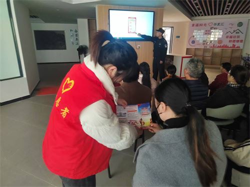 0952571650685753_133.jpg 0952571650685753_133.jpg