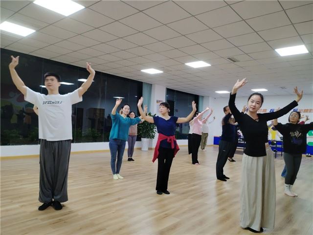 1039217456843451_106.jpg 1039217456843451_106.jpg